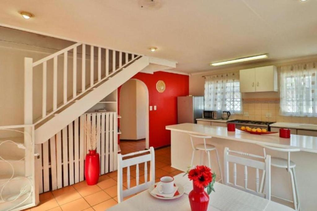 קמפטון פארק The Link Guest Lodge מראה חיצוני תמונה