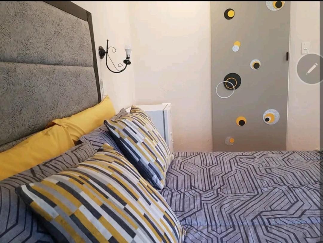 קמפטון פארק The Link Guest Lodge חדר תמונה
