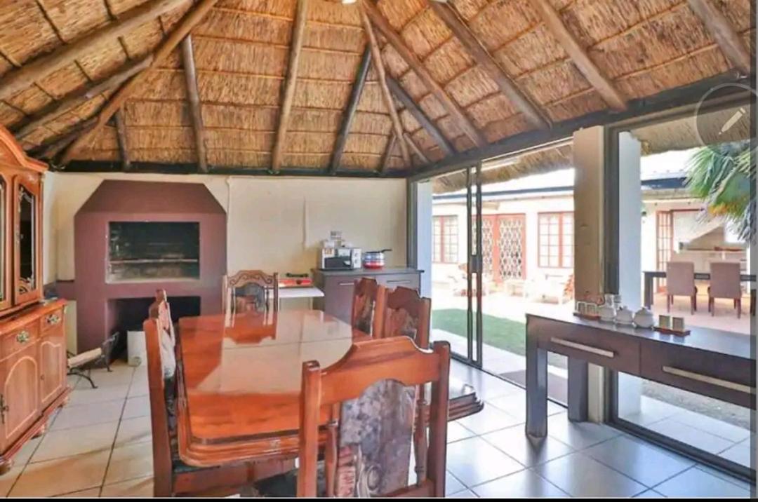 קמפטון פארק The Link Guest Lodge חדר תמונה